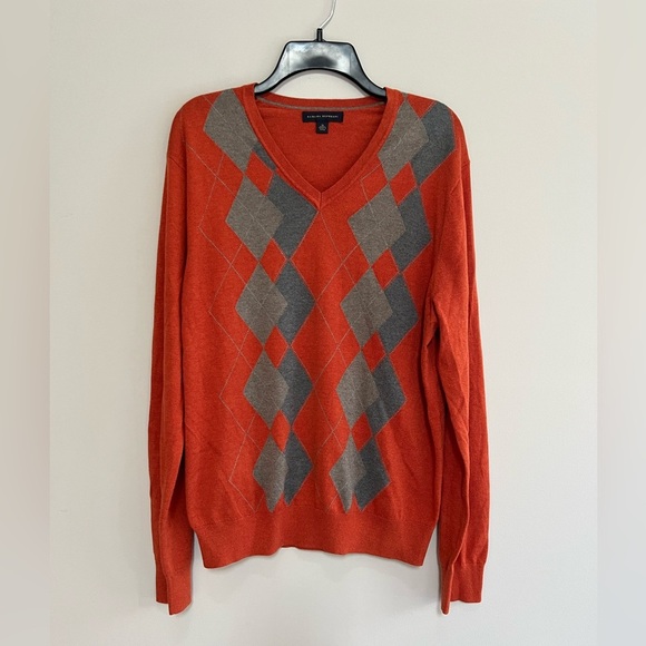 Banana Republic Silk Cashmere Argyle V-Neck Pullover Sweater, Cayenne Orange, M - Picture 8 of 8